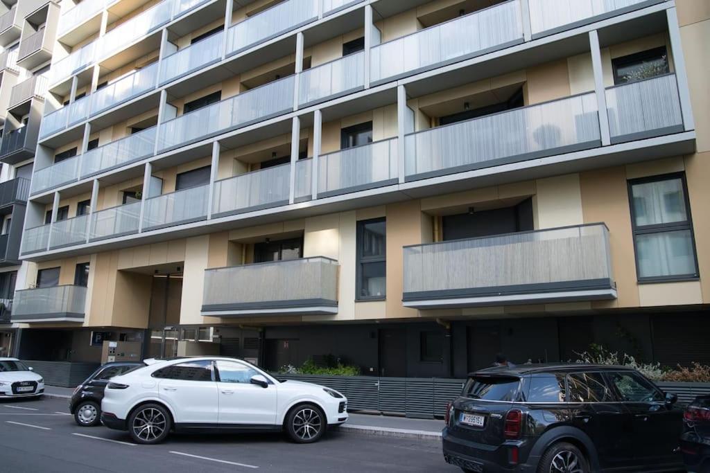 Modern Apartment Near Stadtpark Viena Exterior foto